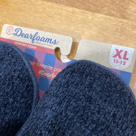 NWT. Dearfoam, women’s size 11-12, slippers. - Picture 7 of 10